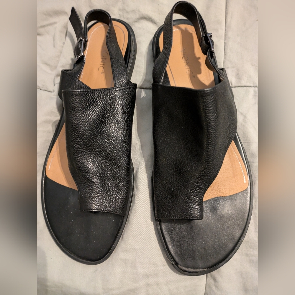 Vionic Ella sandals